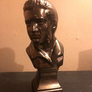1977 Elvis bust